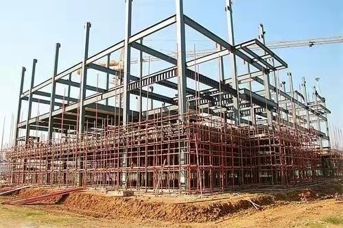 El viento resiste la construcción de paredes delgadas de la casa del chalet de acero ligero de dos pisos LGSF del indicador