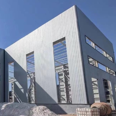 El edificio de acero del taller del revestimiento colorido prefabricó la estructura de alta resistencia
